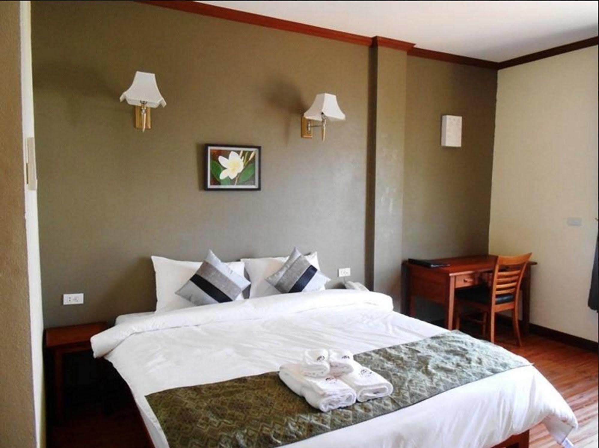 Phonethip Plaza Hotel Viêng Chăn Ngoại thất bức ảnh