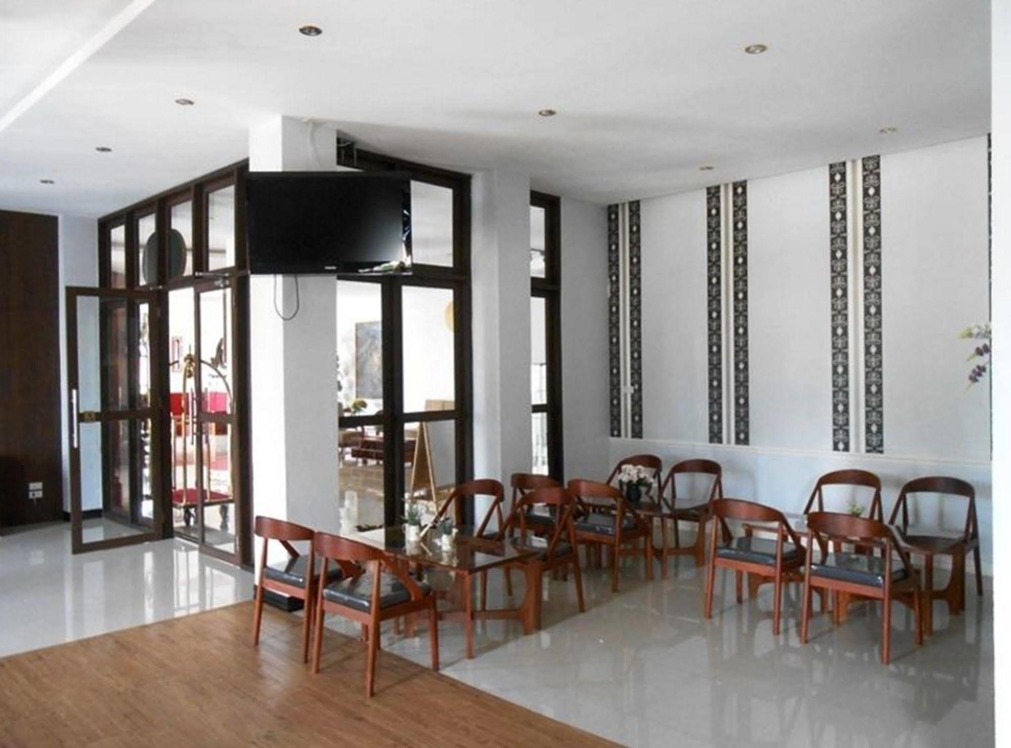 Phonethip Plaza Hotel Viêng Chăn Ngoại thất bức ảnh